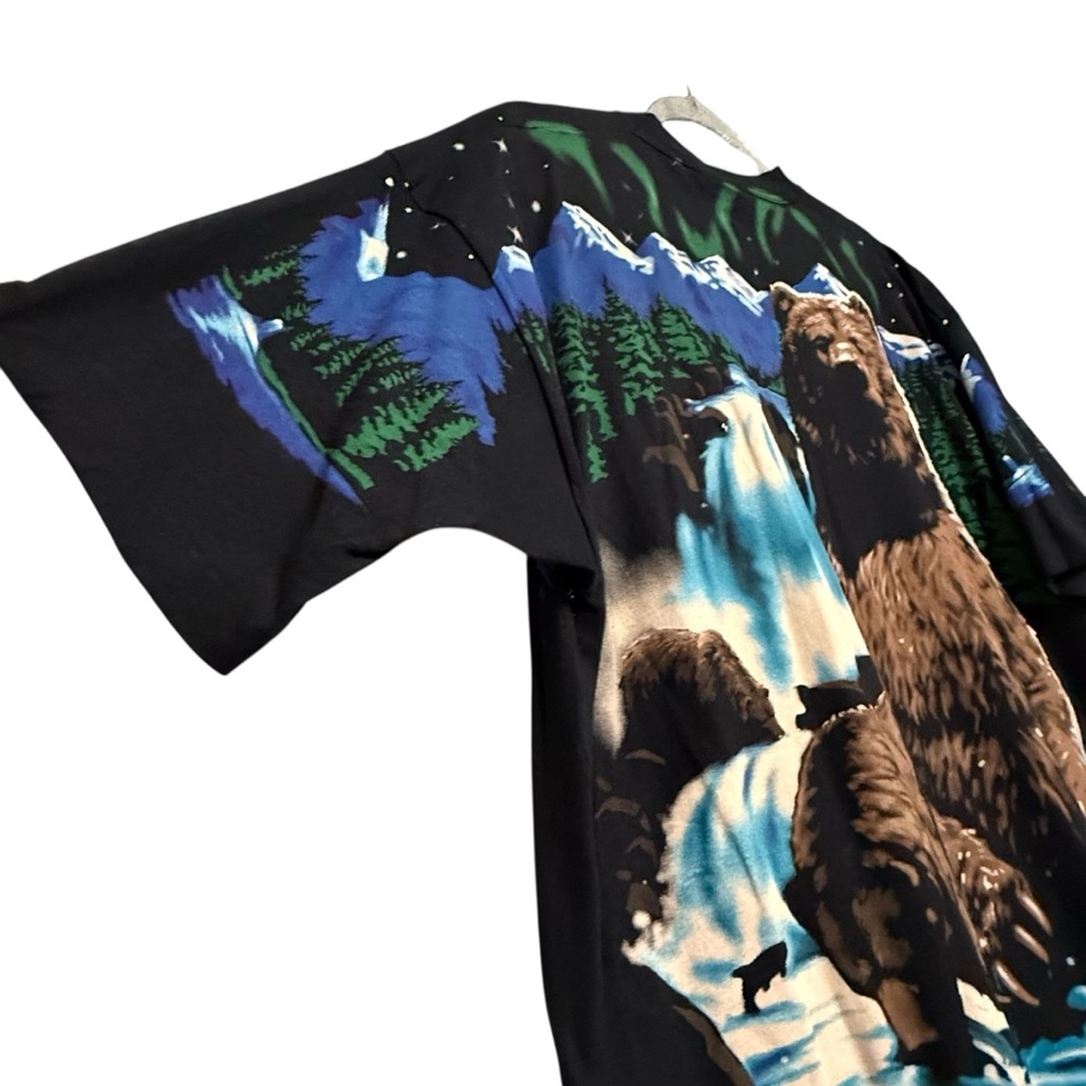 Rare Liquid Blue 1995 All Over Print Grizzly Bear John Connell Tee Size XXL. - Picture 3 of 11